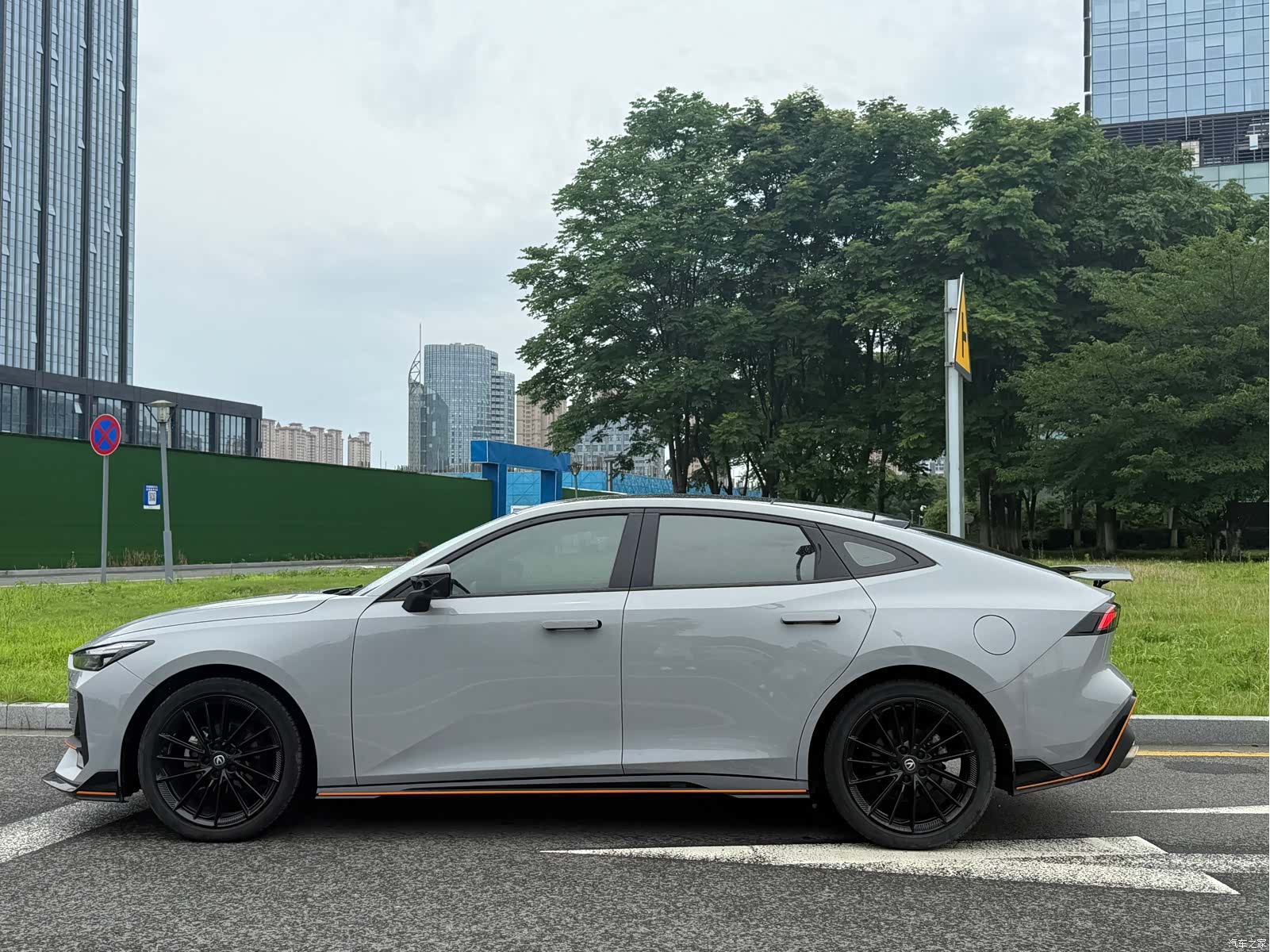 Changan UNI-V, 2022 14