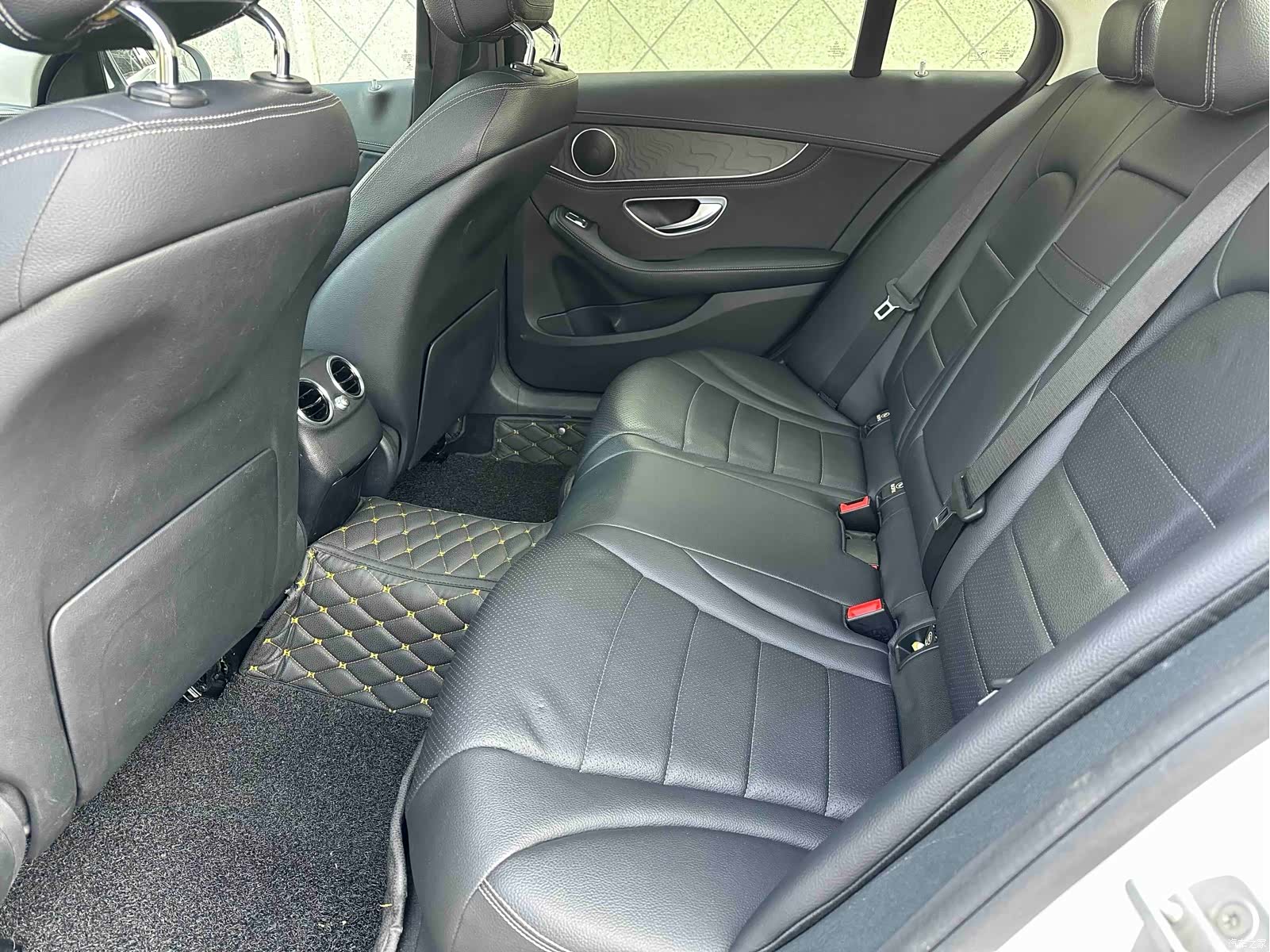 Mercedes-Benz C-Class, 2015 10
