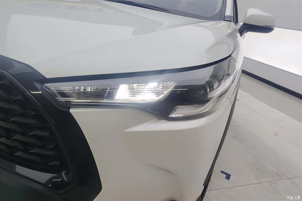 Toyota Corolla, 2024 все фото