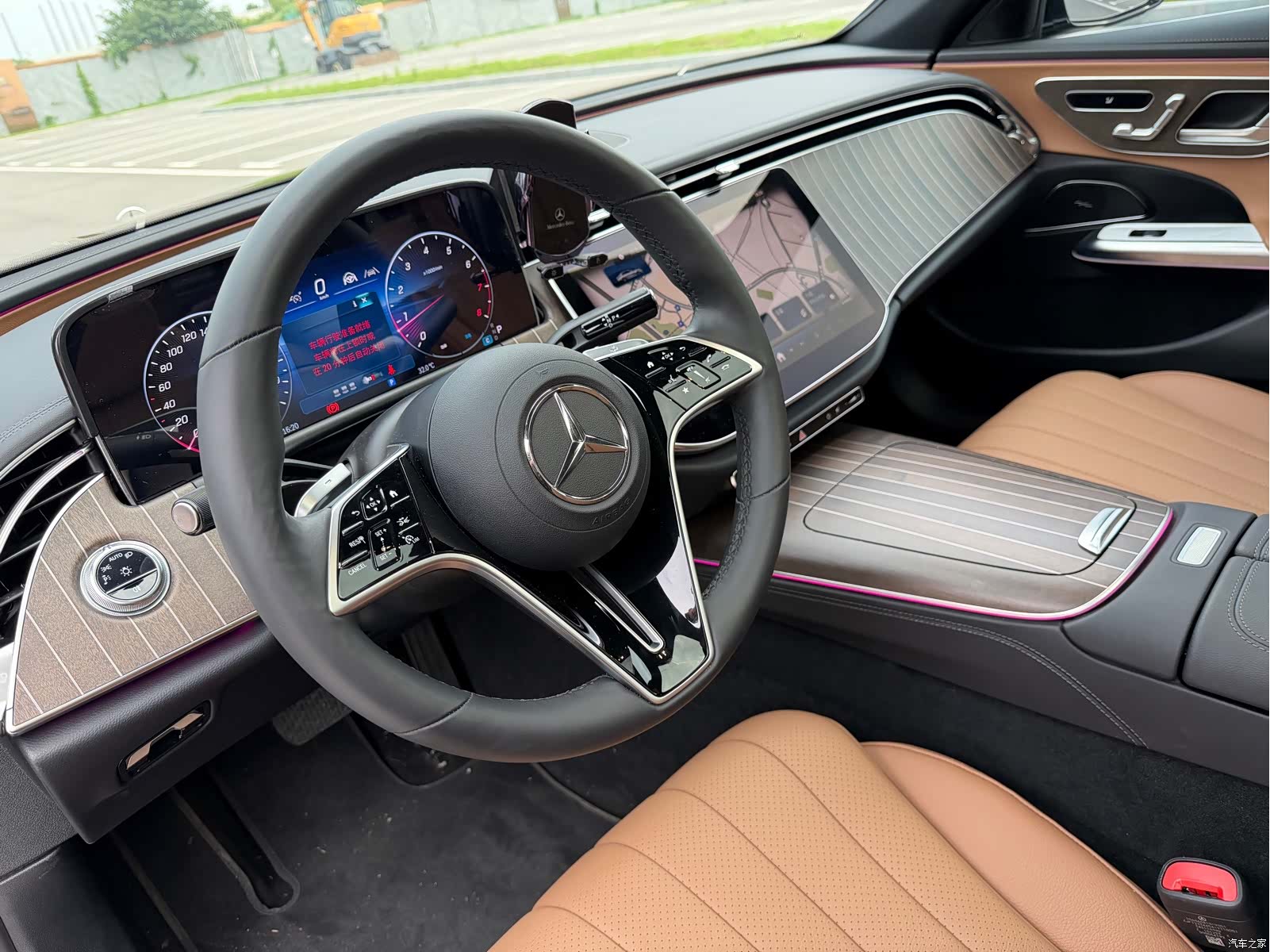 Mercedes-Benz E-Class, 2024 6