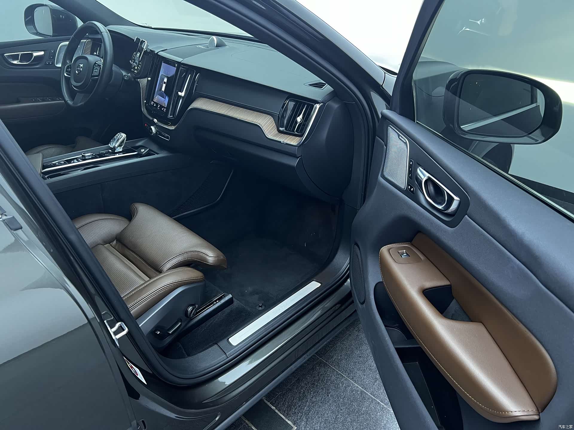 Volvo XC60, 2020 16