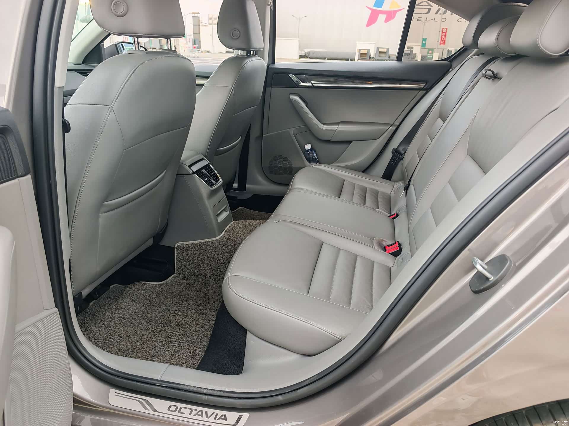 Skoda Octavia, 2014 10