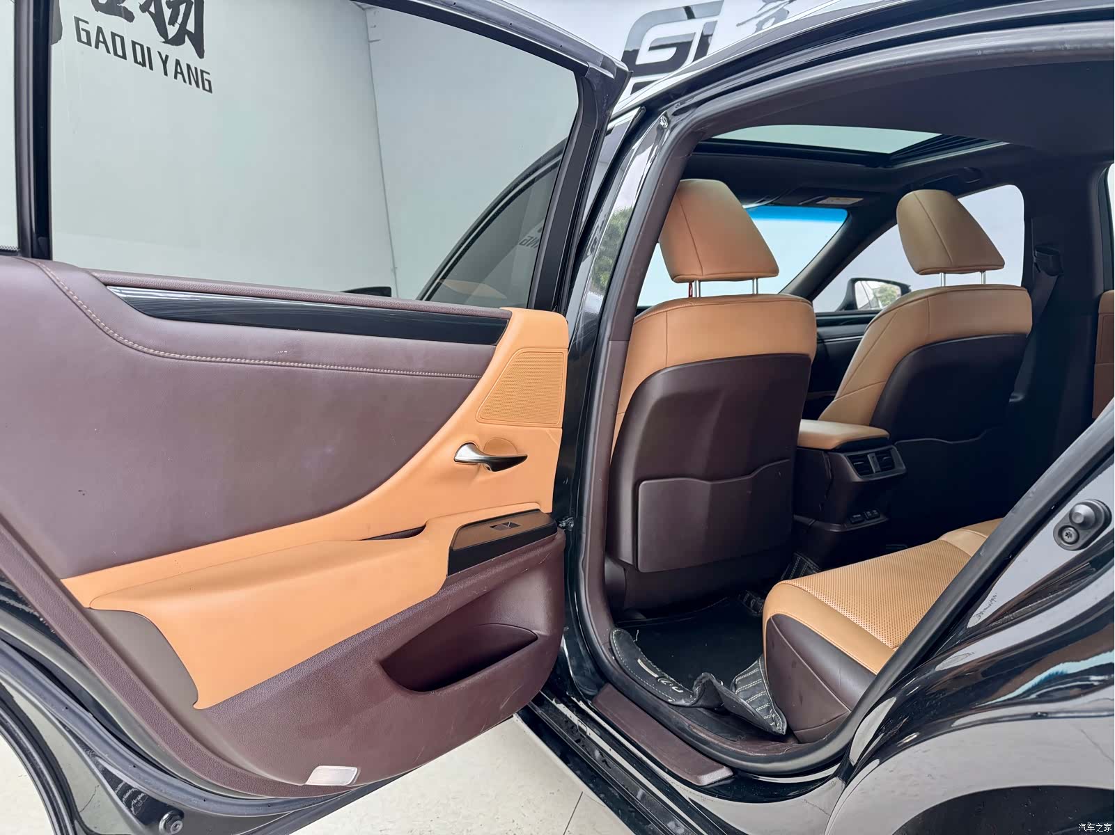 Lexus ES, 2019 9