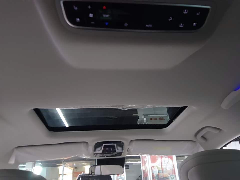 JAC Refine Ruifeng RF8 PHEV