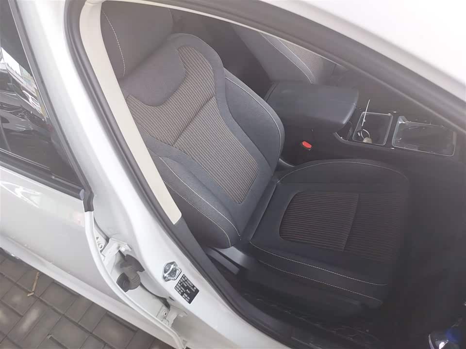Besturn B70