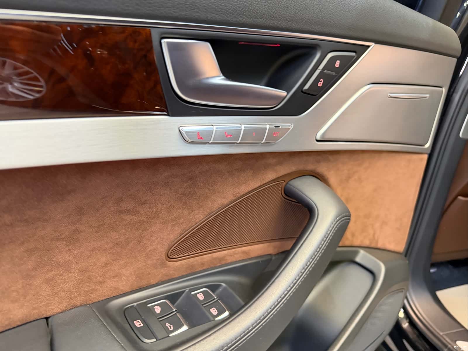 Audi A8L, 2013 18