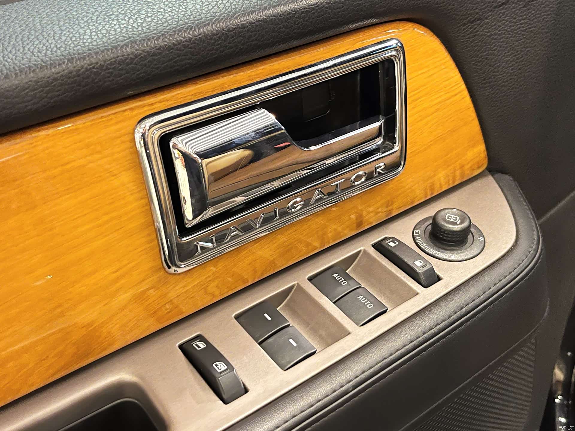 Lincoln Navigator, 2016 12