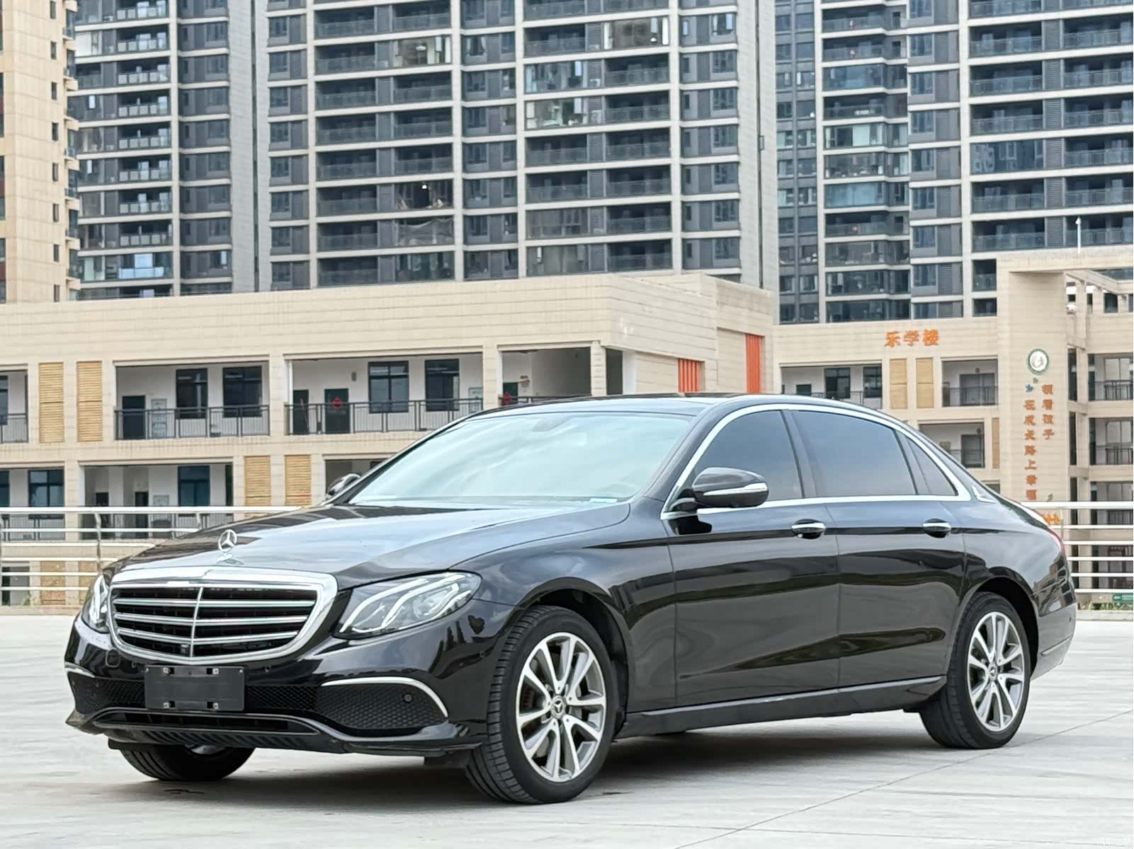 Mercedes-Benz E-Class, 2019 1
