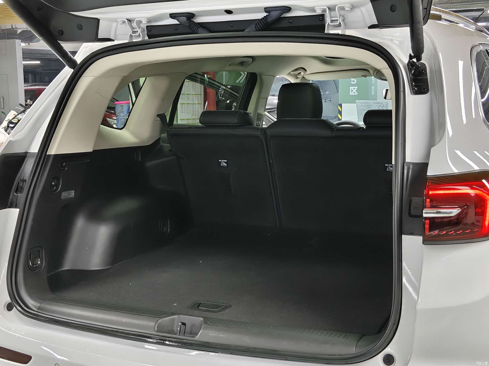 Buick Envision Plus, 2023 13