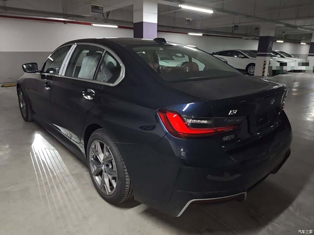 BMW i3, 2026 все фото