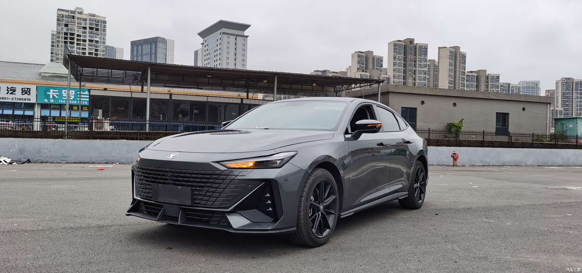 Changan UNI-V, 2023 1