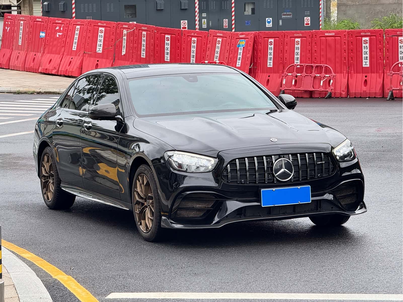 Mercedes-Benz E-Class, 2021 3