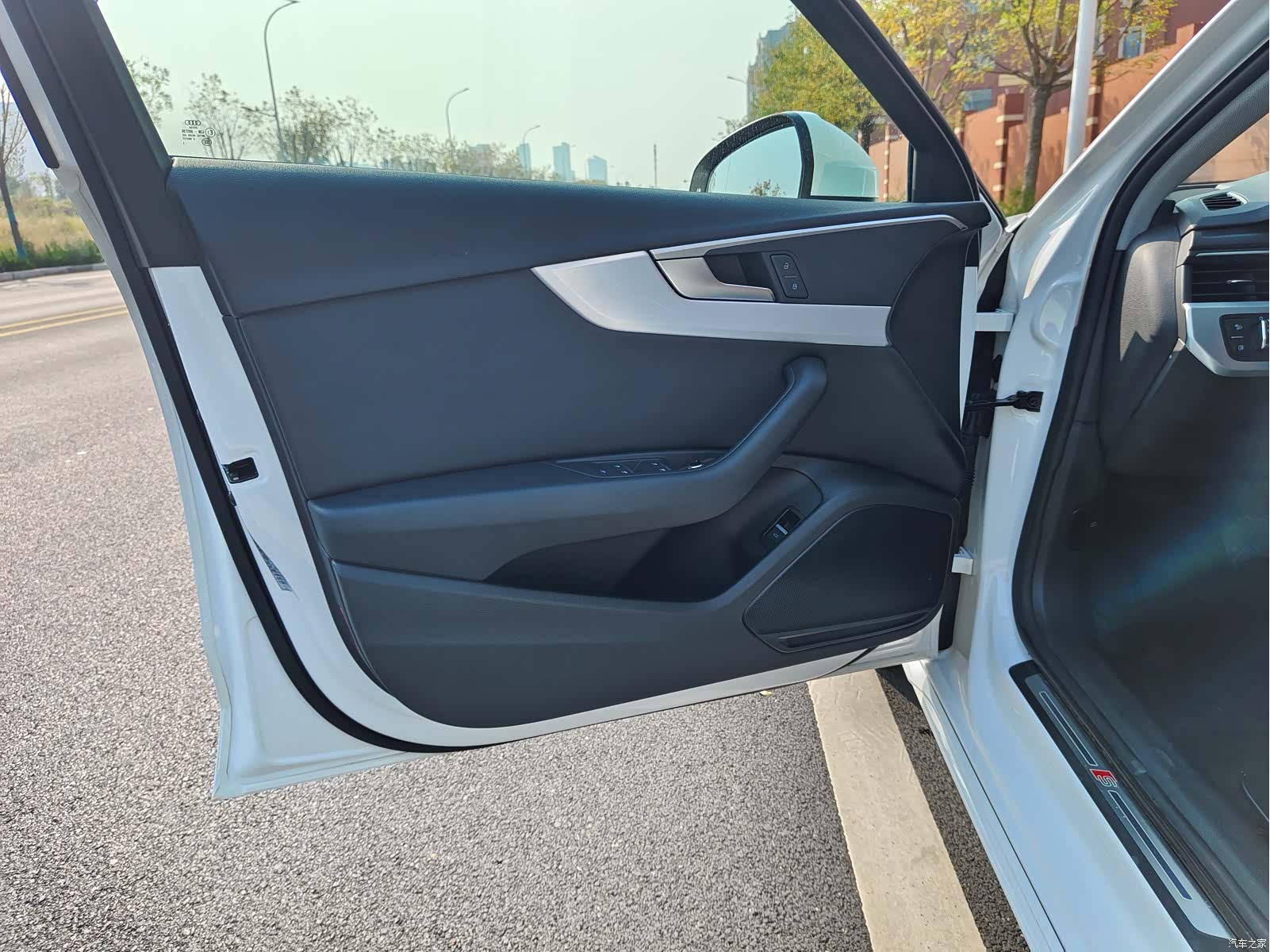 Audi A4L, 2023 27
