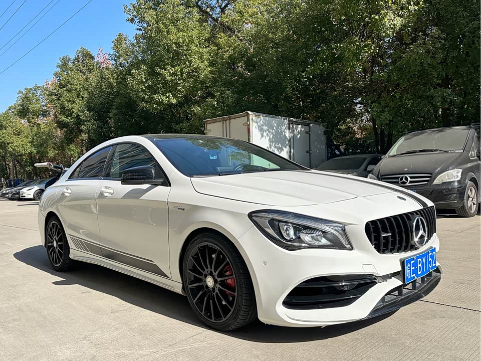Mercedes-Benz CLA