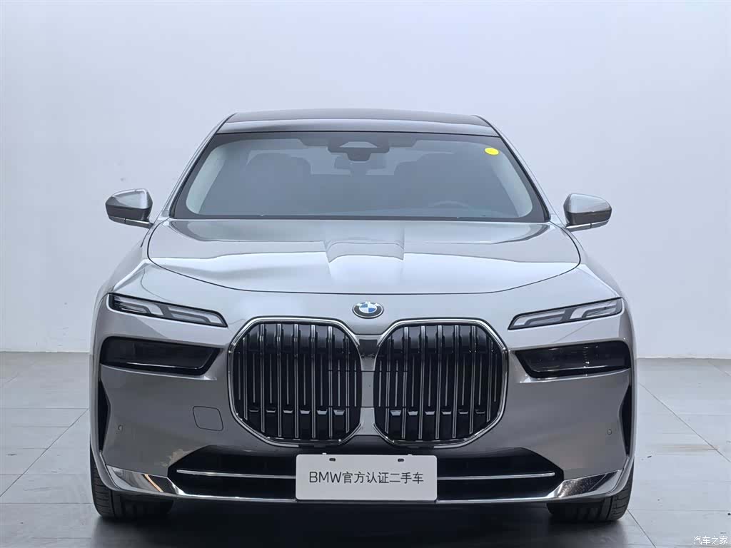 BMW 7 Series, 2023 2