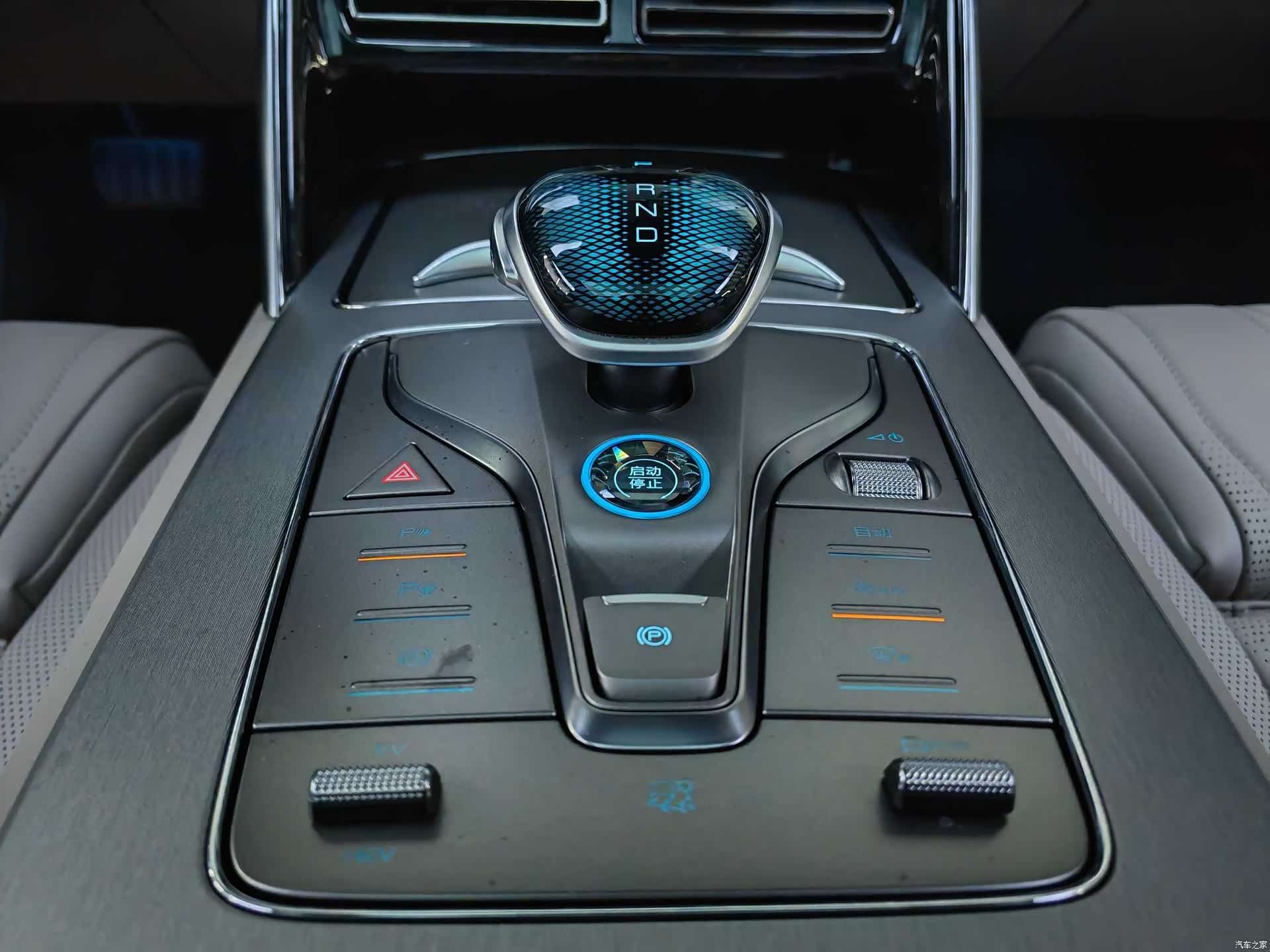 BYD Tang, 2025 16