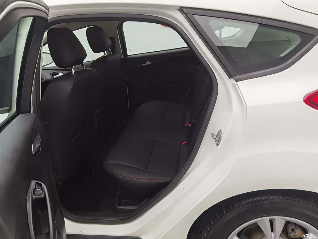 Ford Focus, 2017 15