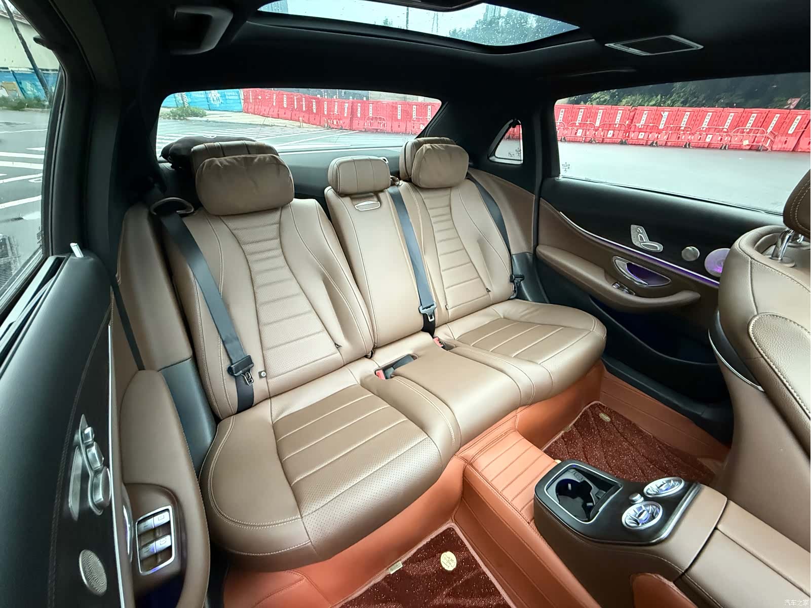 Mercedes-Benz E-Class, 2021 11