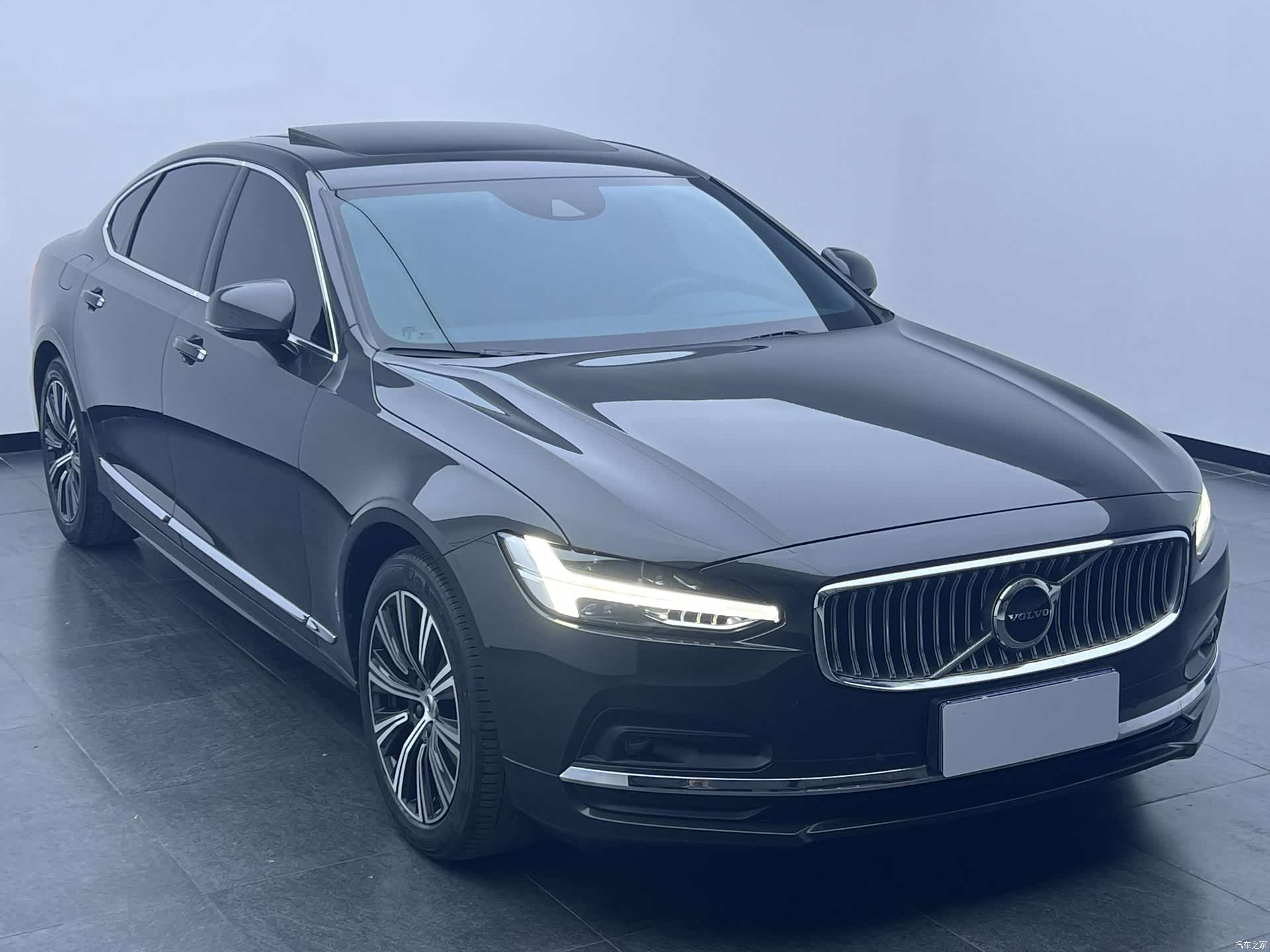 Volvo S90, 2021 3