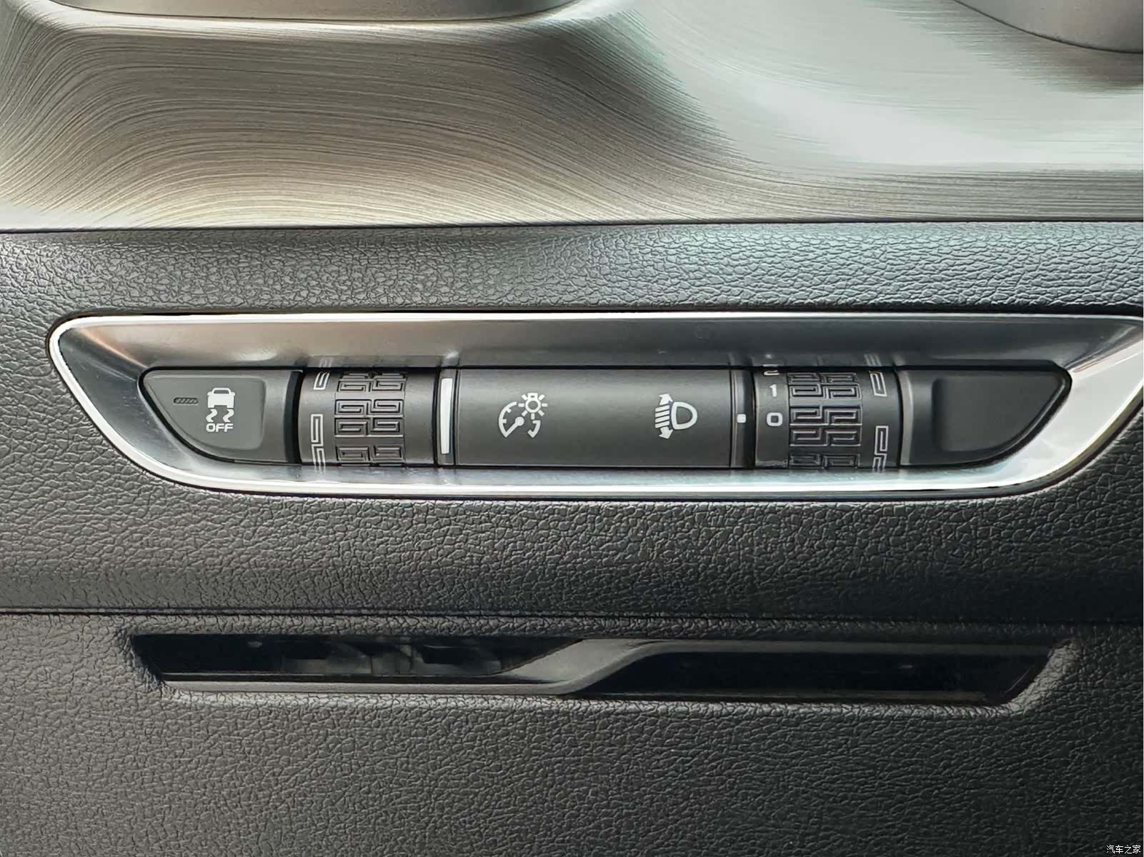 Geely Coolray, 2022 10