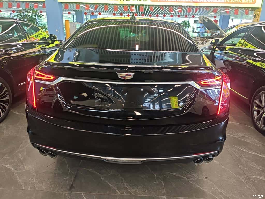 Cadillac CT6, 2022 6