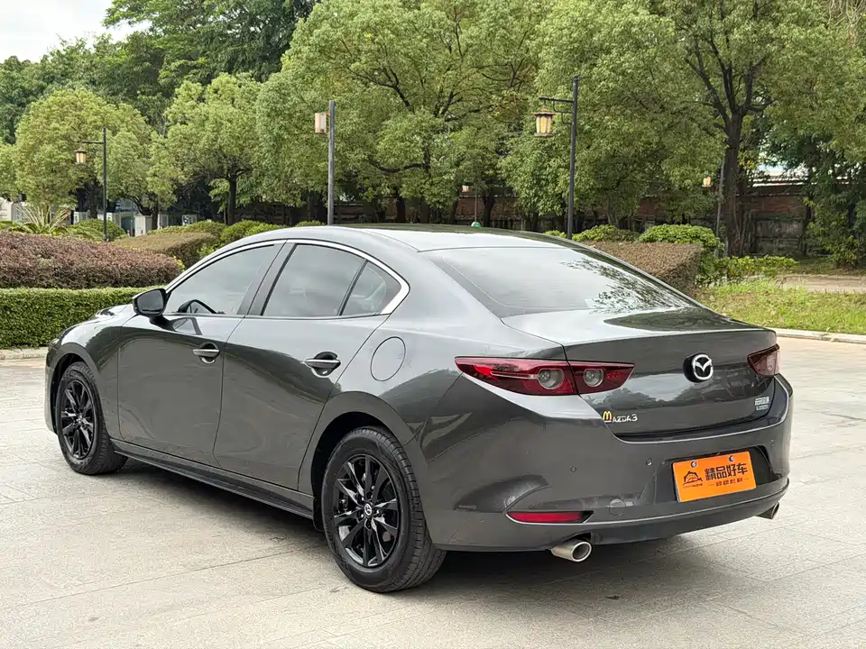Mazda 3 Angkesaila