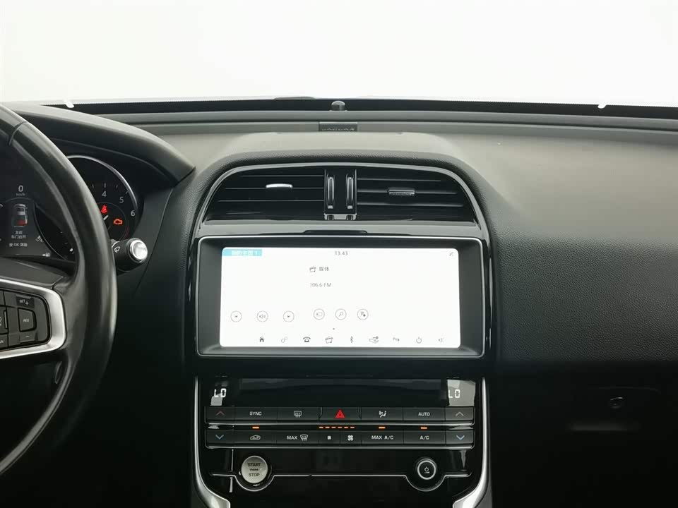 Jaguar XEL Jaguar XEL