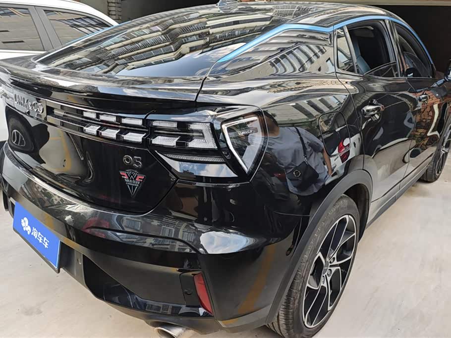 Lynk & Co 05