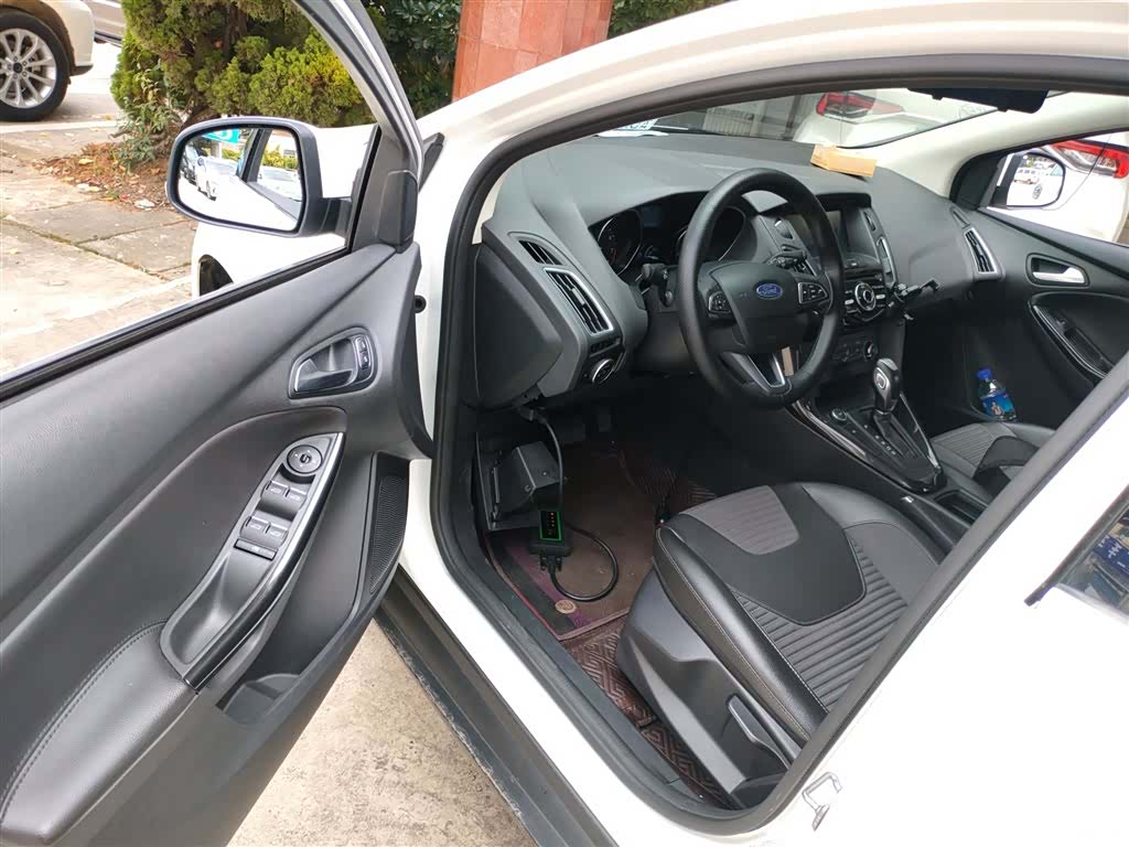 Ford Focus, 2021 14