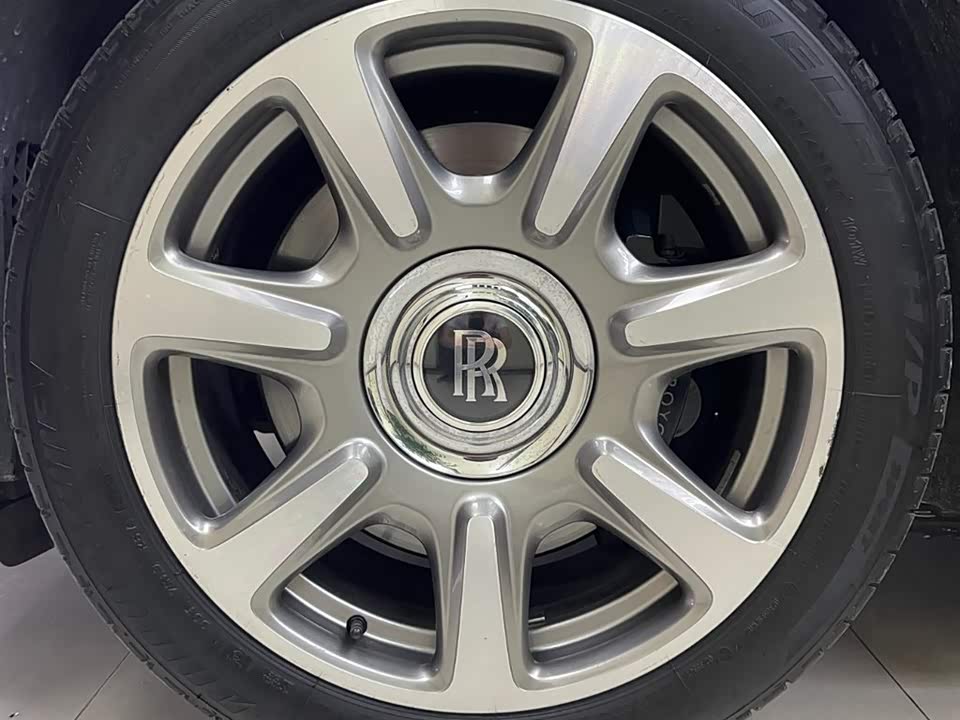 Rolls-Royce Phantom