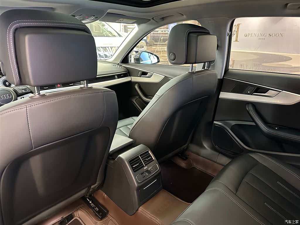Audi A4L, 2021 27