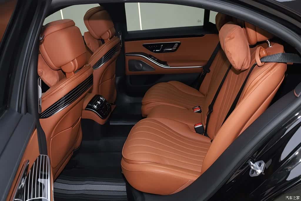 Mercedes-Benz S-Class, 2023 23