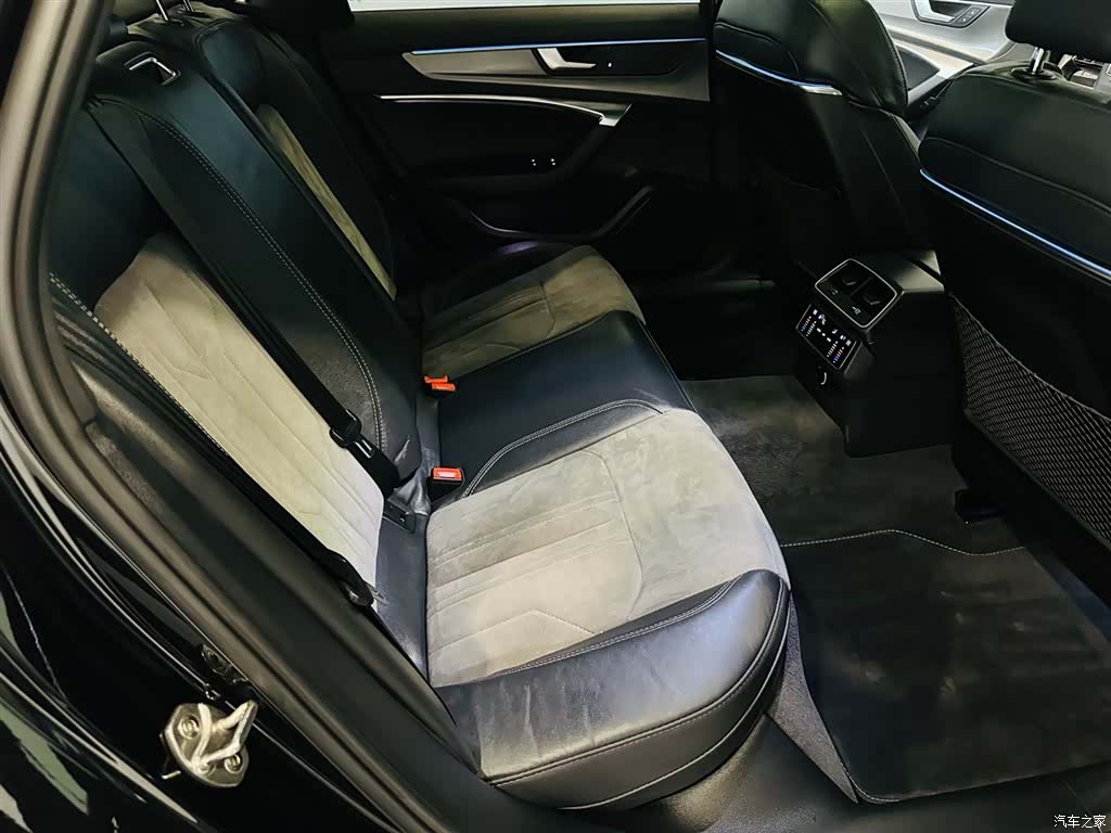 Audi A6L, 2022 8