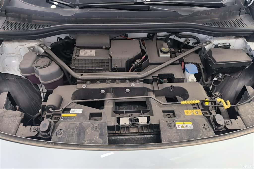 Volkswagen ID.4, 2025 10