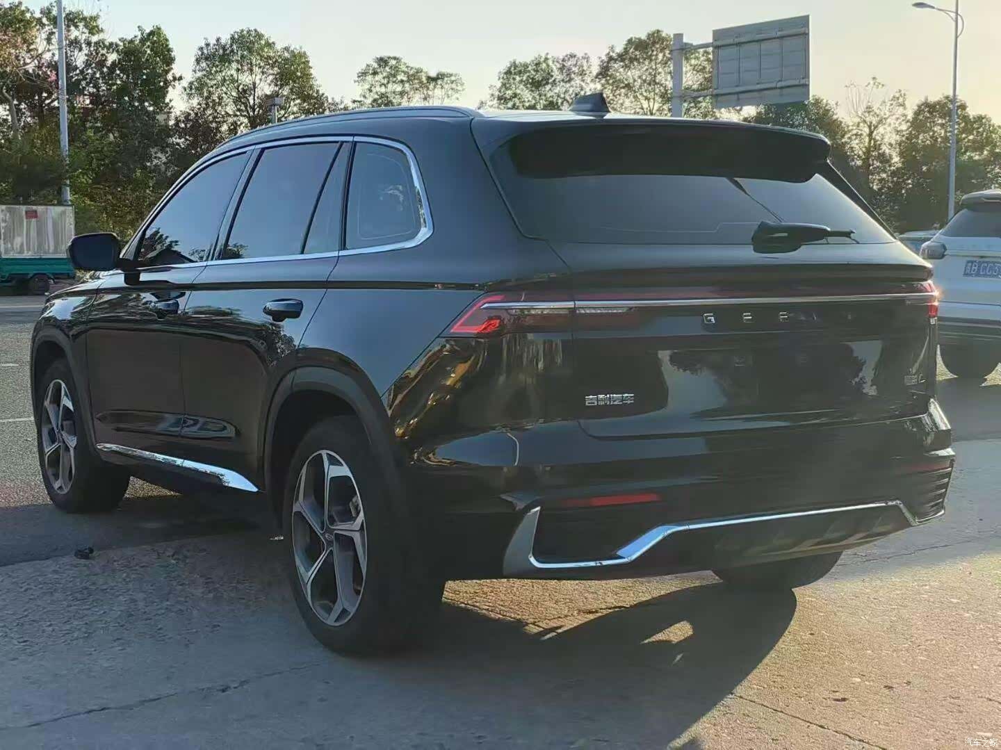 Geely Xingyue L, 2024 7