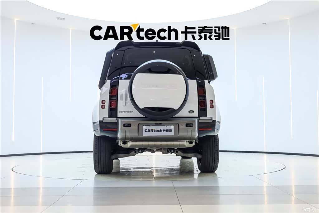 Land Rover Defender, 2024 6