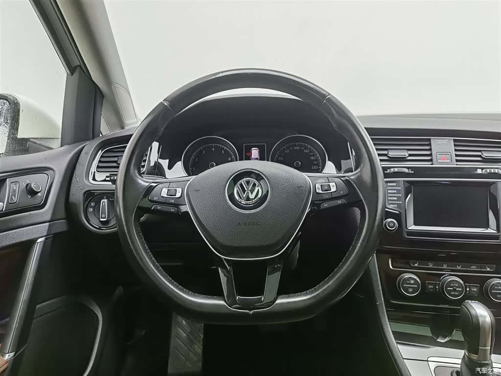Volkswagen Golf, 2015 11
