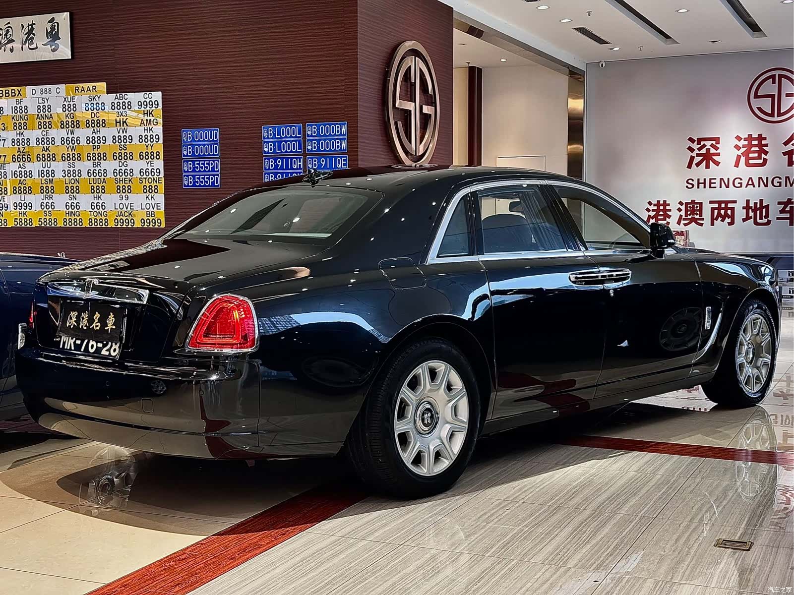 Rolls-Royce Ghost, 2013 8