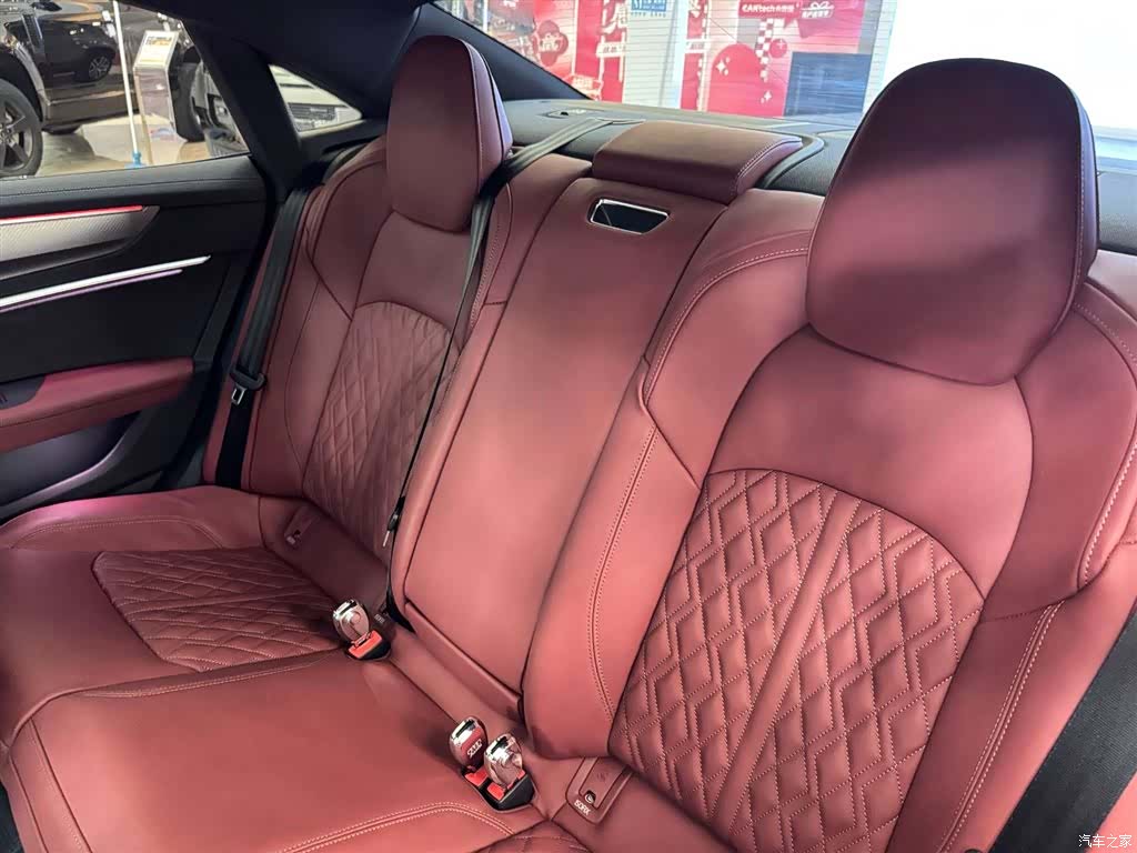 Audi A7L, 2025 8