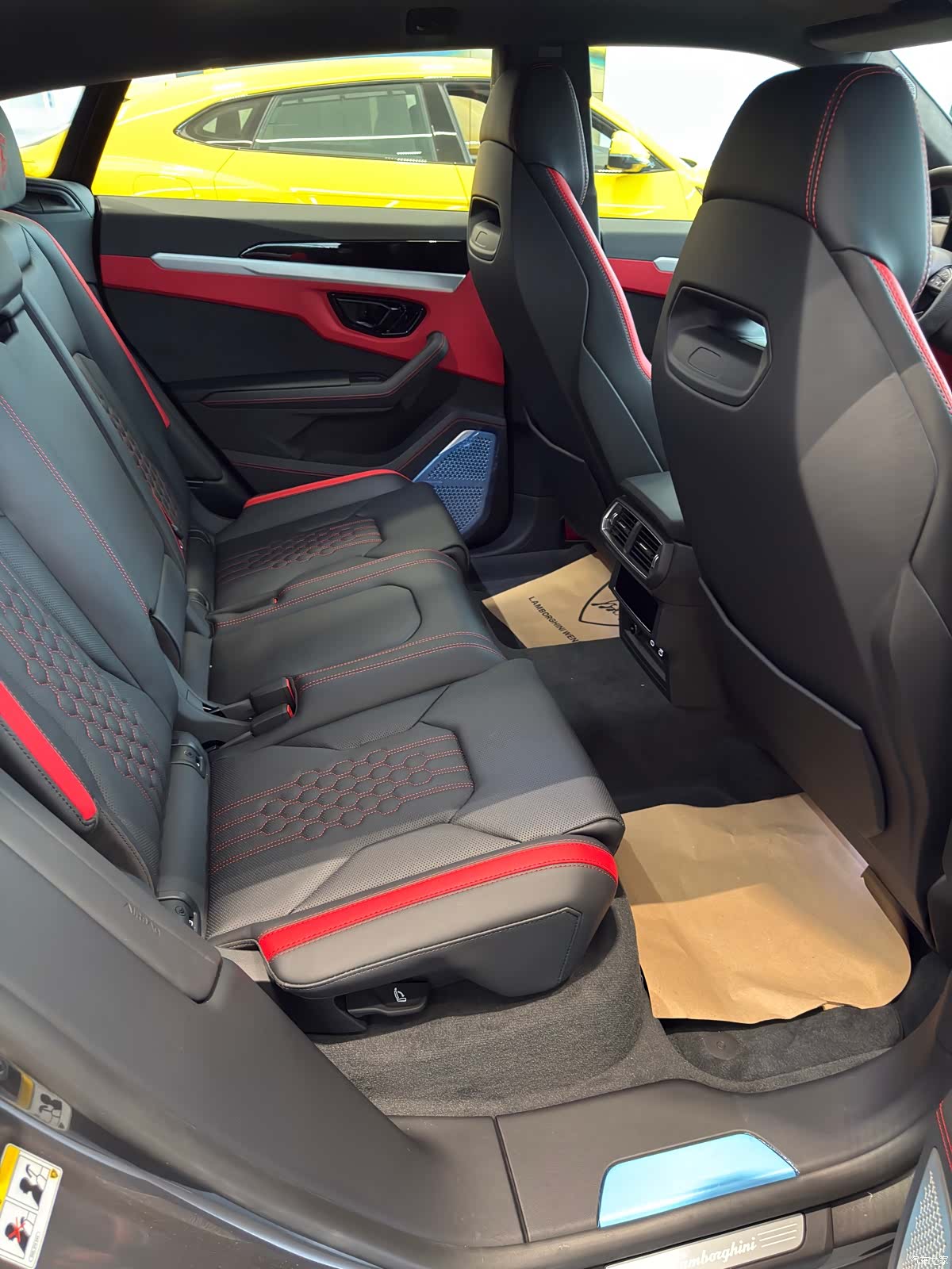 Lamborghini Urus, 2025 8
