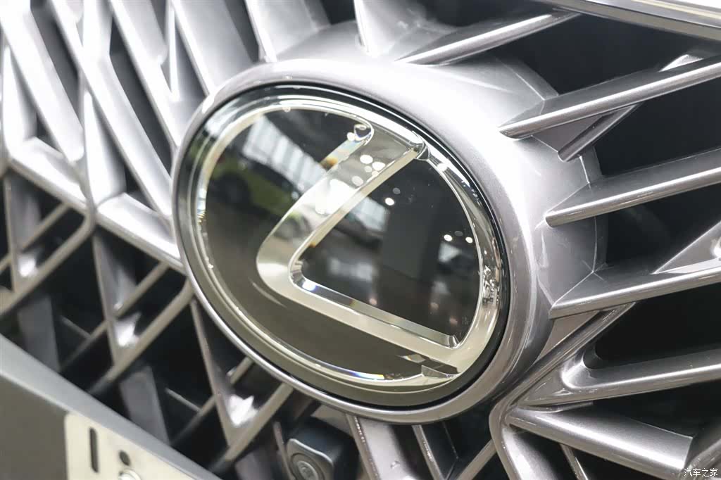 Lexus LX, 2020 30