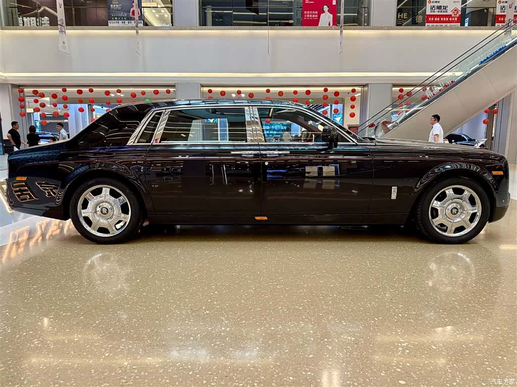 Rolls-Royce Phantom, 2015 27