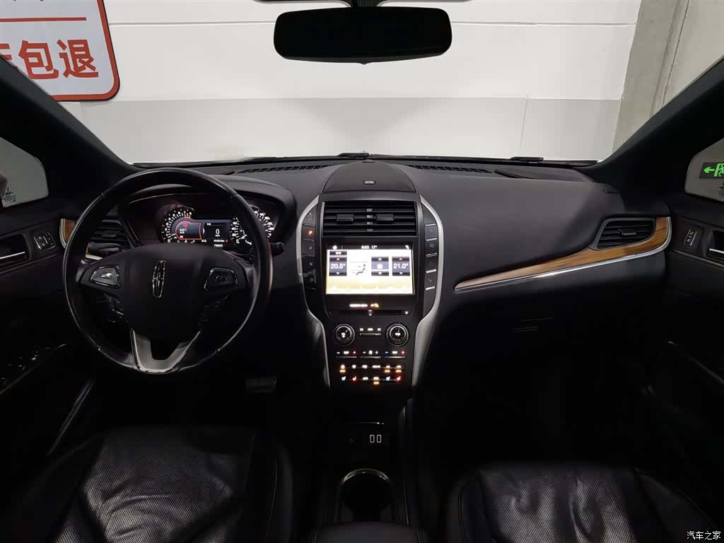 Lincoln MKC, 2019 все фото