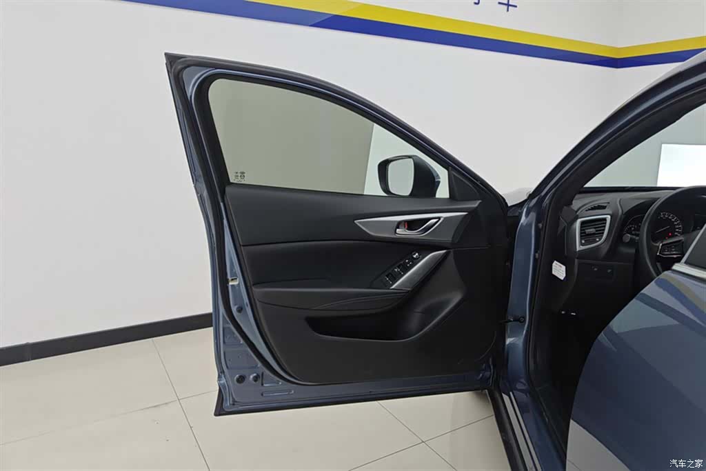 Mazda CX-4, 2019 7