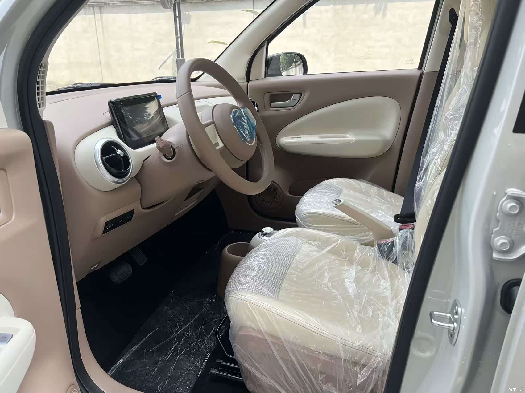 Wuling MINIEV, 2026 8