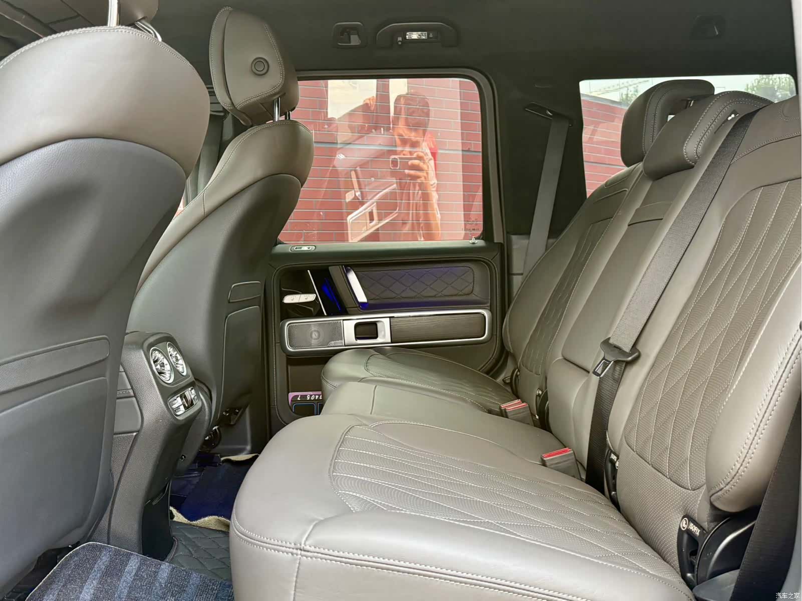 Mercedes-Benz G-Class, 2022 12