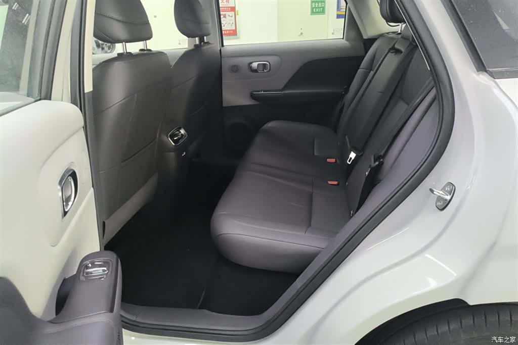 Leapmotor B10, 2025 11