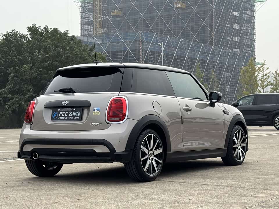 MINI MINI