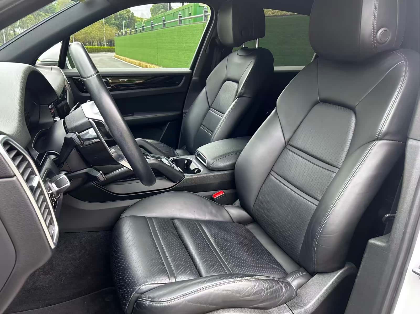 Porsche Cayenne, 2018 все фото