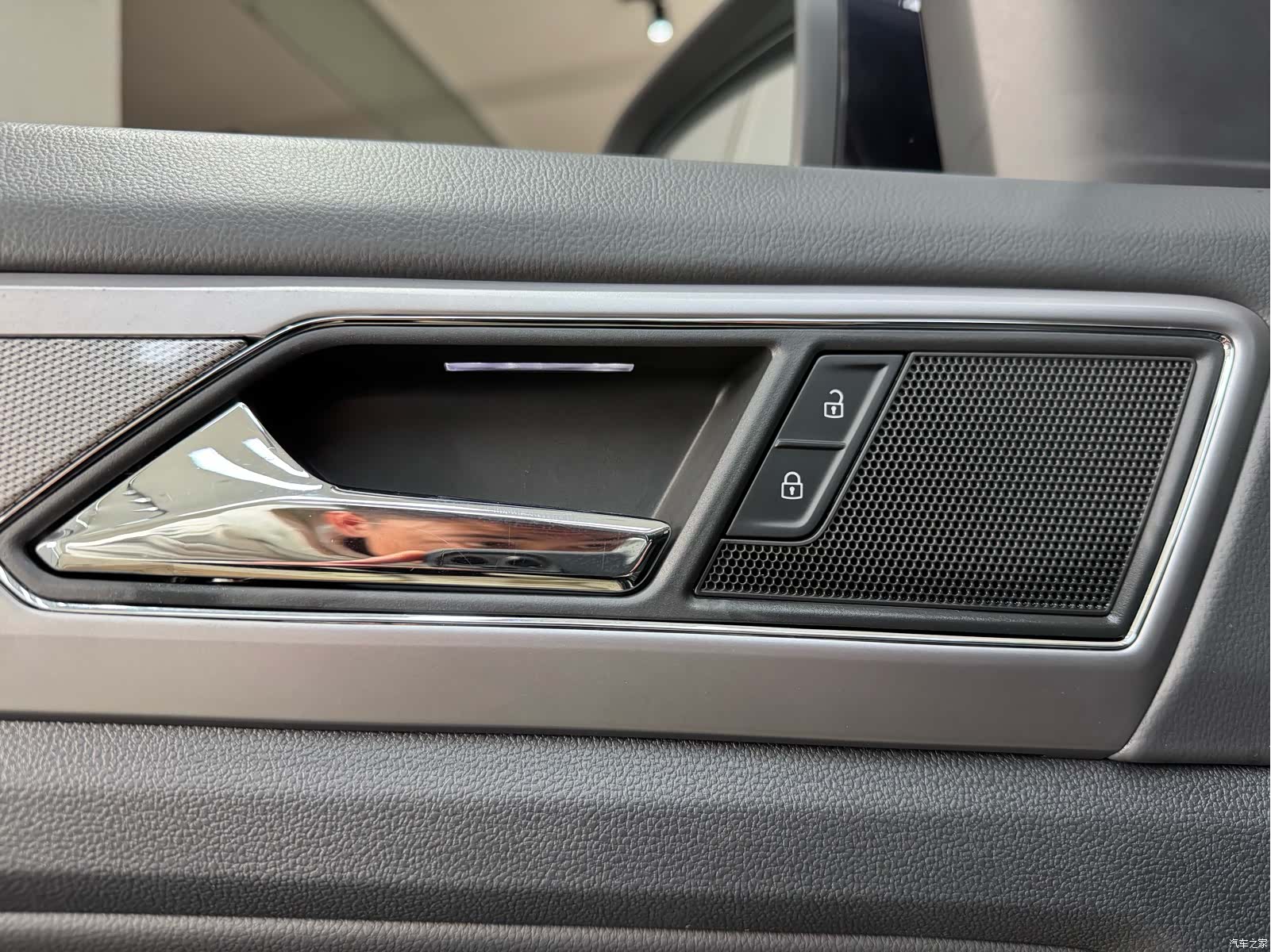 Volkswagen Teramont, 2018 11